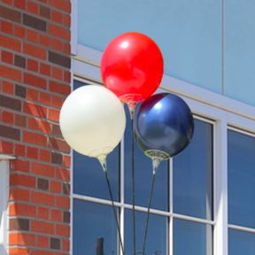 3-Balloon Outdoor Cluster with 8" Vinyl Balloons
