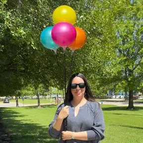 4-Balloon Cluster with 8" Vinyl Balloons - Multi Colors